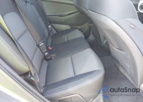 2016 Hyundai Tucson Se z USA, uszkodzony, nr VIN KM8J33A47GU188920